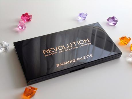 Radiance Palette de Makeup Revolution: Iluminadores al Poder Radiance Palette de Makeup Revolution: Iluminadores al Poder