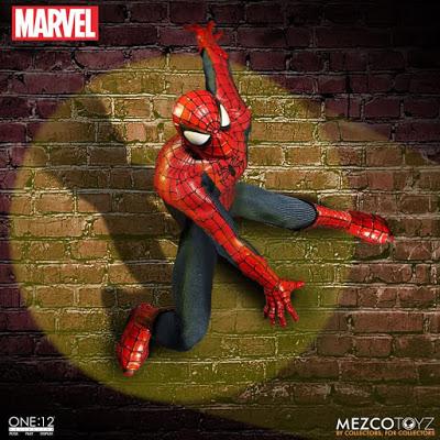 Vean esta increíble figura de Spider-Man cortesía de Mezco Toys