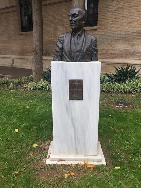 El monumento a Javier López de la Puerta.