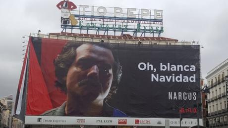 Netflix lo peta con esta felicitación de “Narcos” en plena Puerta del Sol