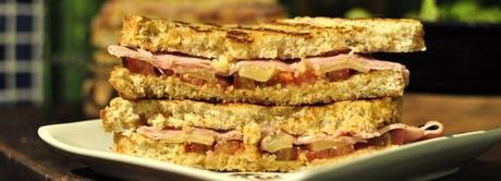 sandwich-jamon-cocido-emmental-kumato-fi