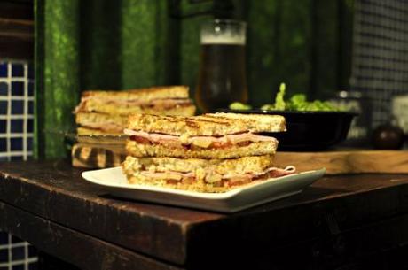 sandwich-jamon-cocido-emmental-kumato-09
