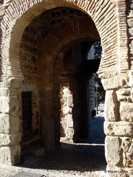 El Alcázar de rostro duro de Toledo