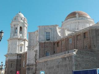 Diferentes perspectivas de la Catedral de Cadiz