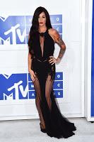 JWoww y Snooki acuden de la mano a los VMAs