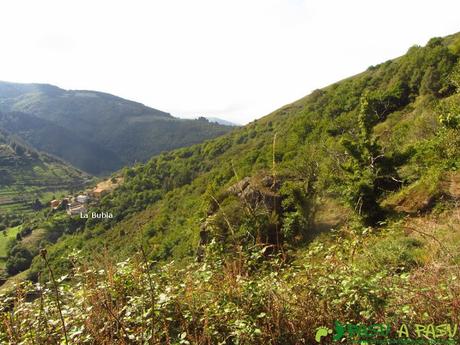 Ruta al Pico SANTA ANA (801 m.) desde CORIAS Vista de La Bubia en Cangas del Narcea