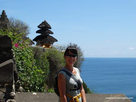 Bali; el Templo Uluwatu y las playas de Jimbaran