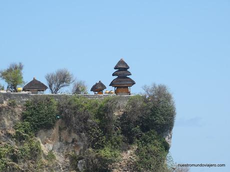 Bali; el Templo Uluwatu y las playas de Jimbaran