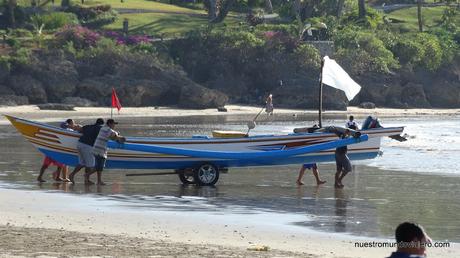 Bali; el Templo Uluwatu y las playas de Jimbaran