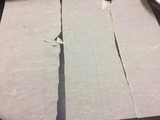 ROLLITO DE FILO RELLENO DE PATO, GORGONZOLA Y SALSA DE PERAS ROLLITO DE FILO RELLENO DE PATO, GORGONZOLA Y SALSA DE PERAS