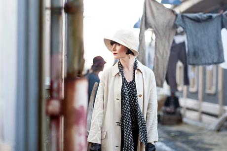 Una detective inesperada, reseña de la novela y del vestuario de la serie Una detective inesperada, reseña de la novela y del vestuario de la serie