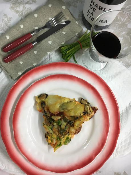 Tortilla Al Horno De Patatas, Mejillones, Pimiento Y Chorizo