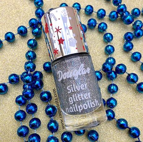 Todo lo que Necesitas Para un Look Navideño de la Mano de Douglas Collection Todo lo que Necesitas Para un Look Navideño de la Mano de Douglas Collection