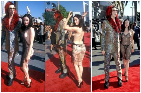 10 Atuendos de Alfombras Rojas Más Impactantes Que Hayas Visto most-shocking-red-carpet-outfits-youve-ever-seen-06