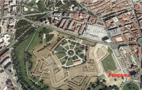 LAS HUELLAS QUE LAS NUEVAS NECESIDADES DEFENSIVAS DE LA EDAD MODERNA HAN DEJADO EN ELPLANO ACTUAL DE ALGUNAS CIUDADES ESPAÑOLAS LAS HUELLAS QUE LAS NUEVAS NECESIDADES DEFENSIVAS DE LA EDAD MODERNA HAN DEJADO EN ELPLANO ACTUAL DE ALGUNAS CIUDADES ESPAÑOLAS