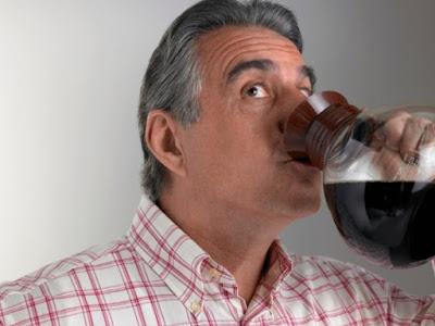 ¿Por qué el Café hace daño a mi estómago? ¿Por qué el Café hace daño a mi estómago?