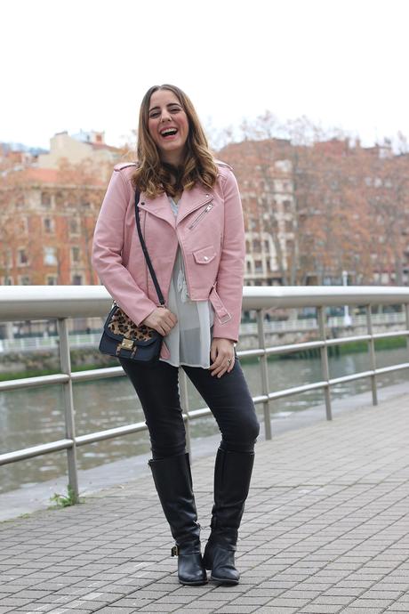 Sencilla con mi biker rosa Sencilla con mi biker rosa