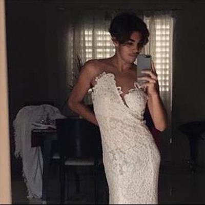 Adolescente discriminado por querer ser quien es. Adolescente discriminado por querer ser quien es.