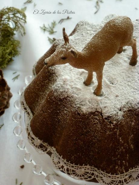 Bundt Cake Cacao y Fresa con Encaje Bundt Cake Cacao y Fresa con Encaje