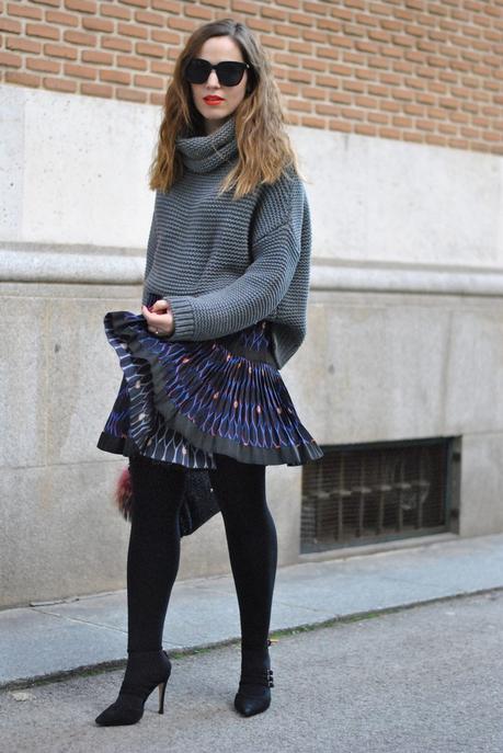 The big sweater photo DSC_0709_zpspasdived.jpg