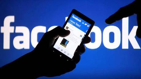 Facebook añadirá una señal a las noticias que puedan ser falsas