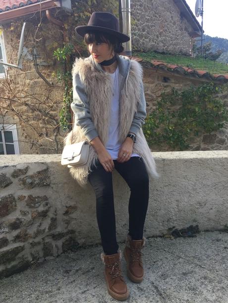 Botas de pelo y cordones photo 6F5917FE-F182-4CE5-AD45-E8E58D64CB41_zpswvw9yklv.jpg