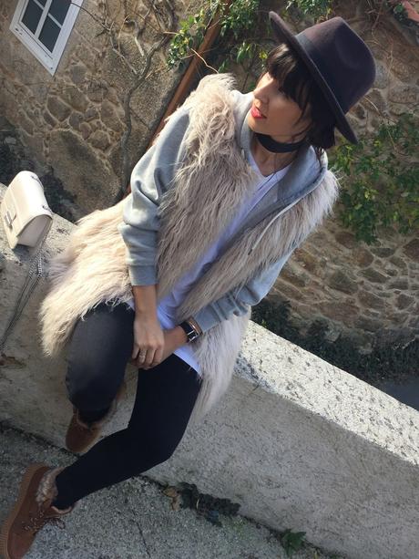 Botas de pelo y cordones photo 5E87D3EF-5446-46B3-BE1B-91D574AB253E_zpsadqin7mf.jpg