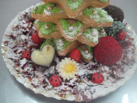 ÁRBOL DE NAVIDAD DE GALLETAS DE ESPECIADAS