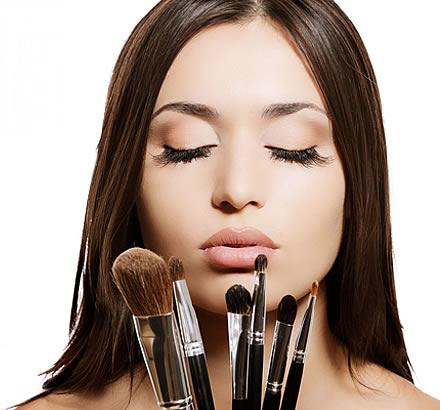 ¿Cómo conseguir un maquillaje sencillo y natural?, por @VanitasEspai