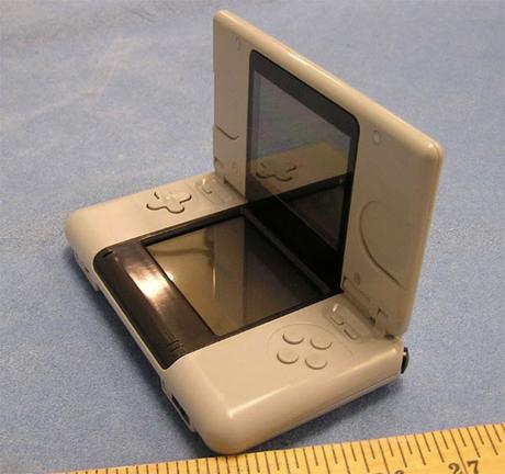 Mira cómo era el prototipo de Nintendo DS Mira cómo era el prototipo de Nintendo DS