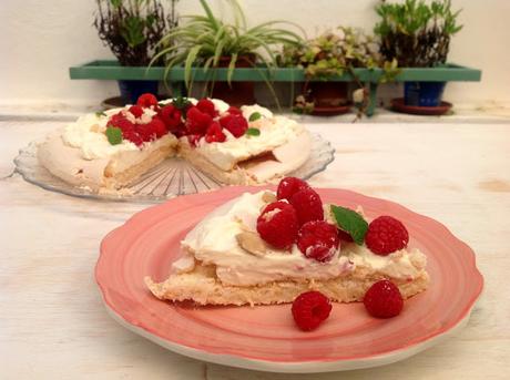 Receta de pavlova de almendras con frambuesas Receta de pavlova de almendras con frambuesas