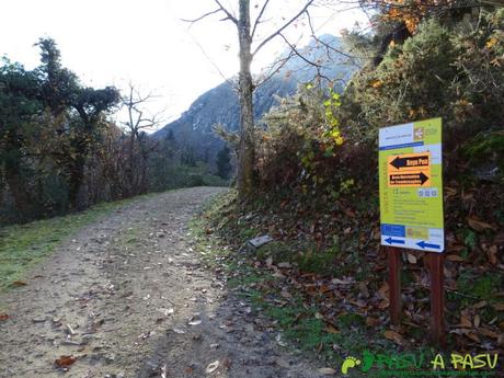 Crucen en la ruta de Beyu Pen hacia Pen y Tranbesagües