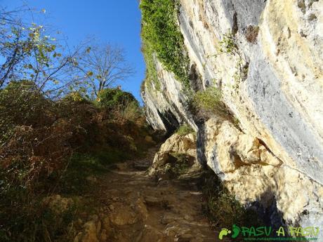 Plancha roca caliza en la ruta de Beyu Pen