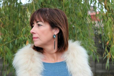 MIS LOOKS - VESTIDA DE AZUL CON PUNTO Y APARTE