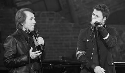 DANI MARTÍN Y RAPHAEL - Que bonita la vida (Especial Navidad Dani Martín) 2016 DANI MARTÍN Y RAPHAEL - Que bonita la vida (Especial Navidad Dani Martín) 2016