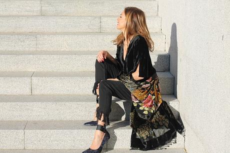 kimono y batín con flared jeans