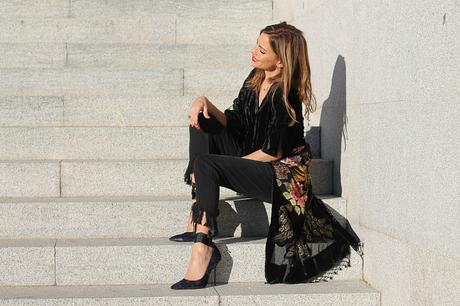 kimono y batín con flared jeans