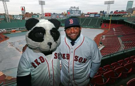 Pablo Sandoval aparece en video y responde: “sí, soy #gay” y muestra a su acompañante en yate (VIDEO) Pablo Sandoval aparece en video y responde: “sí, soy #gay” y muestra a su acompañante en yate (VIDEO)