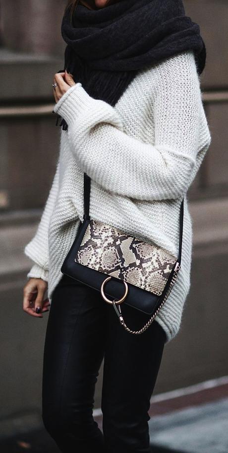 Disfrutando de estar en casa Disfrutando de estar en casa