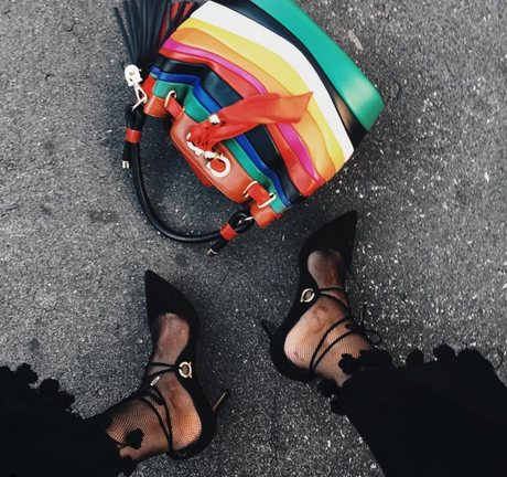 STYLE TIPS; TIGHTS ARE BACK.- STYLE TIPS; TIGHTS ARE BACK.-