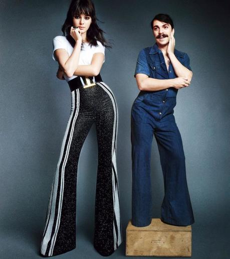 Se photoshopea junto a Kendall Jenner en todas sus fotos y el resultado es muy divertido Se photoshopea junto a Kendall Jenner en todas sus fotos y el resultado es muy divertido