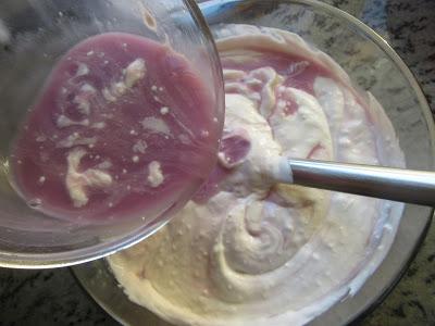 Tarta de caramelos violeta