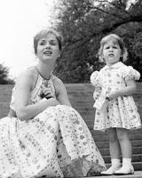 Clicks!!! - No sin mi hija, ha muerto Debbie Reynolds...