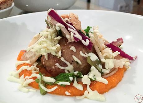 Atubola, comida redonda en el Raval Atubola, comida redonda en el Raval