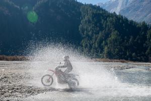 Roadtrip por Nepal, comienza la aventura en moto. Roadtrip por Nepal, comienza la aventura en moto.