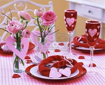 Ideas para decorar la mesa en San Valentín. decoracion mesa san valentin romantica