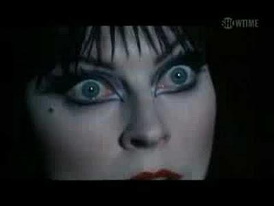 Elvira, Reina de las Tinieblas (James Signorelli, 1988)