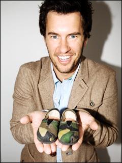 TOMS Shoes: dona un par de zapatos por cada par comprado TOMS Shoes: dona un par de zapatos por cada par comprado