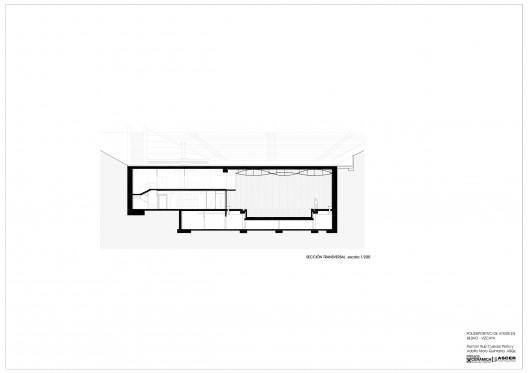 Polideportivo Atxuri / Ruiz – Cuevas Arquitectos