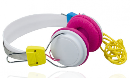 auriculares pull & bear